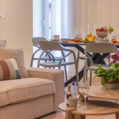 Sweet 23 Apartment