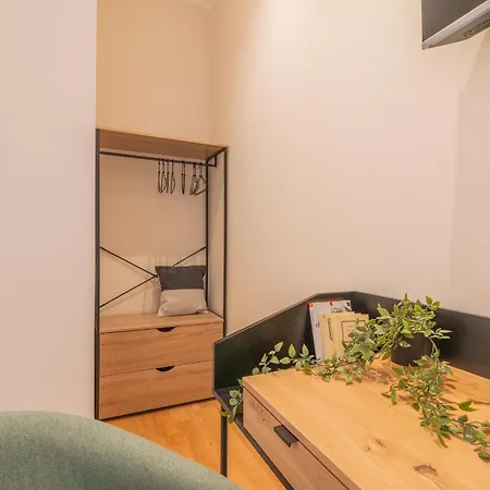 Sweet 23 Apartment